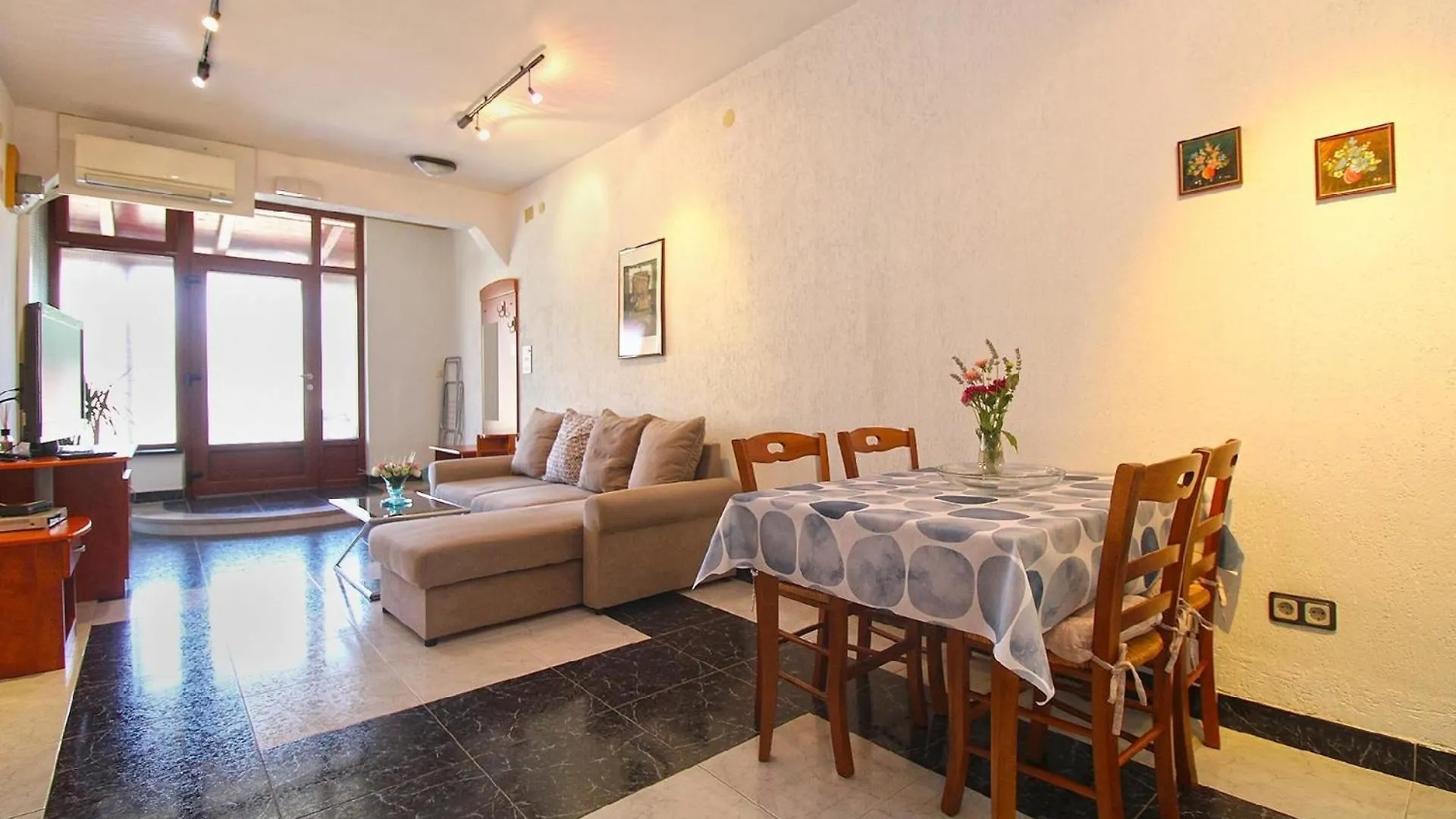 Ferienwohnung Fuer 4 Personen Ca 46 Qm In Pula, Istrien Istrische Riviera Apartment Pula